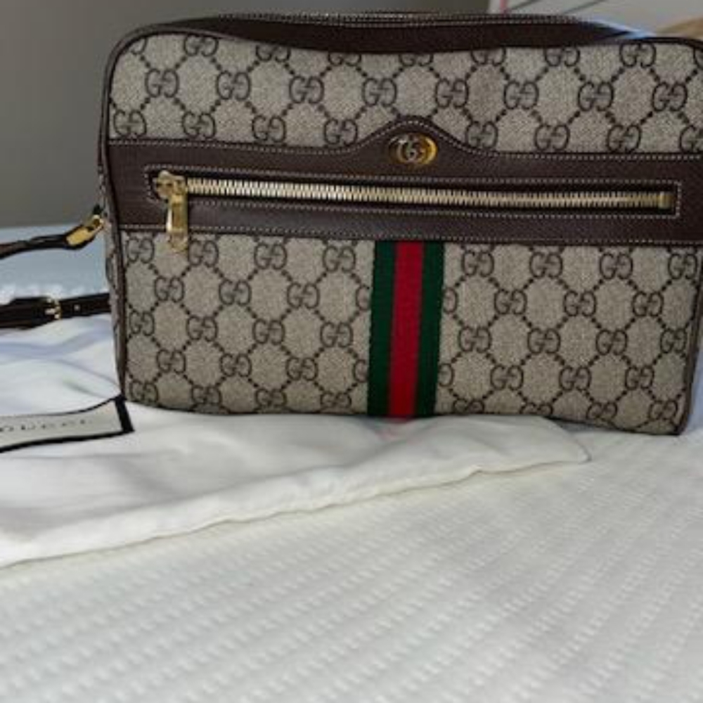 Ophidia GG Supreme Crossbody purse